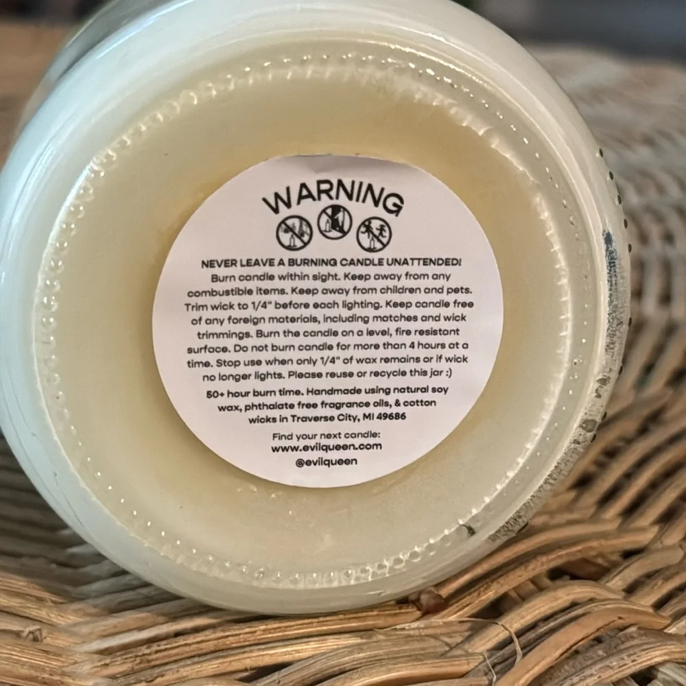 NEW Evil Queen Fall Soy Candle - Jump Scare - Picture 4 of 4